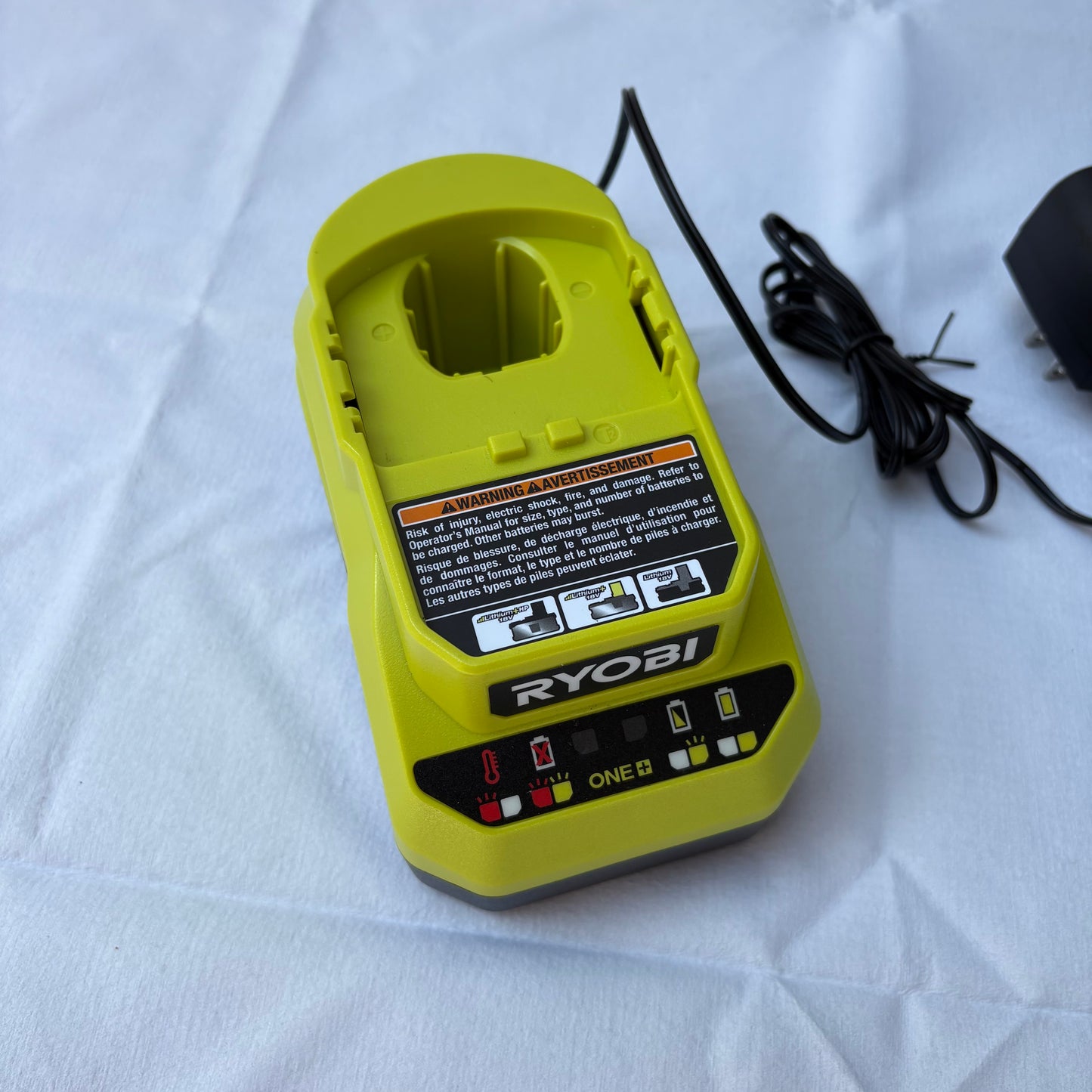 RYOBI
ONE+ 18V Lithium-Ion Charger