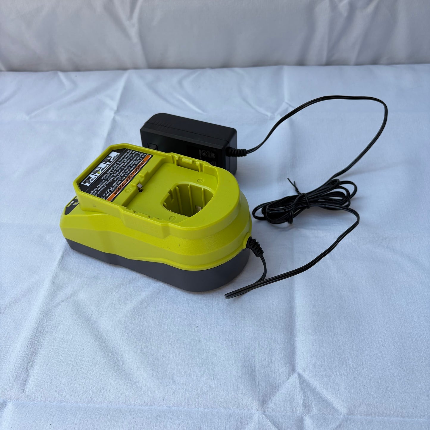 RYOBI
ONE+ 18V Lithium-Ion Charger