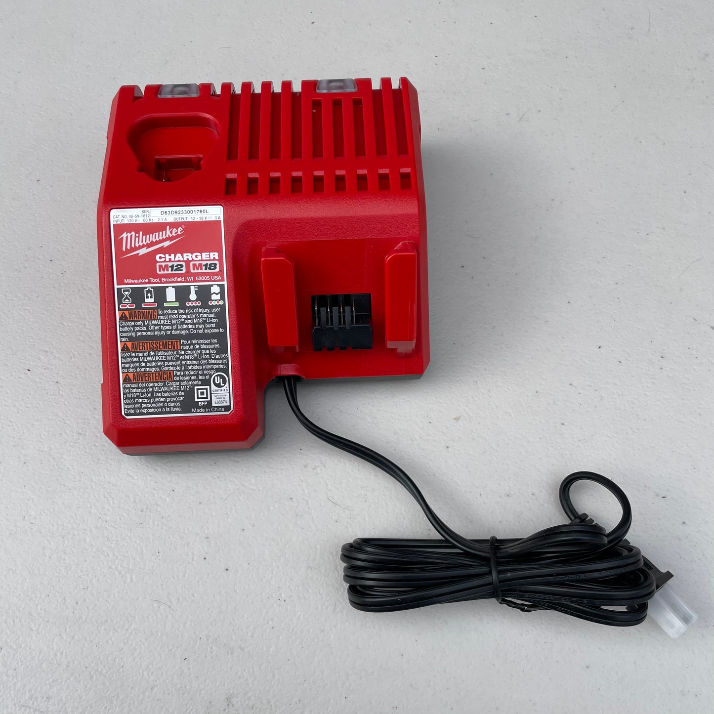 Milwaukee
M12 and M18 12-Volt/18-Volt Lithium-Ion Multi-Voltage Battery Charger