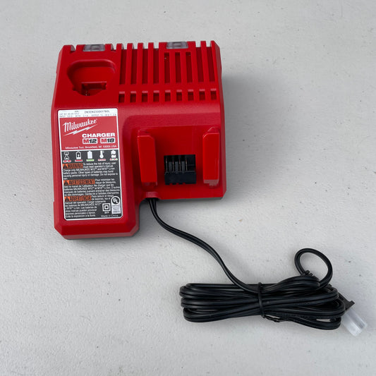 Milwaukee
M12 and M18 12-Volt/18-Volt Lithium-Ion Multi-Voltage Battery Charger