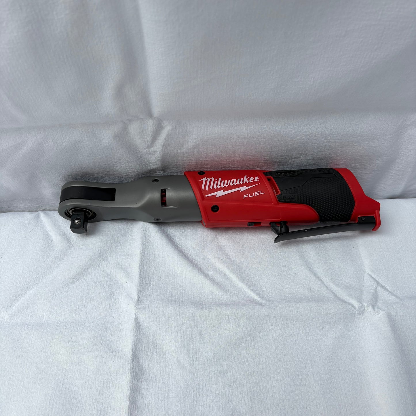 Milwaukee
M12 FUEL 12V Lithium-Ion Brushless Cordless 1/2 in. Ratchet (Tool-Only