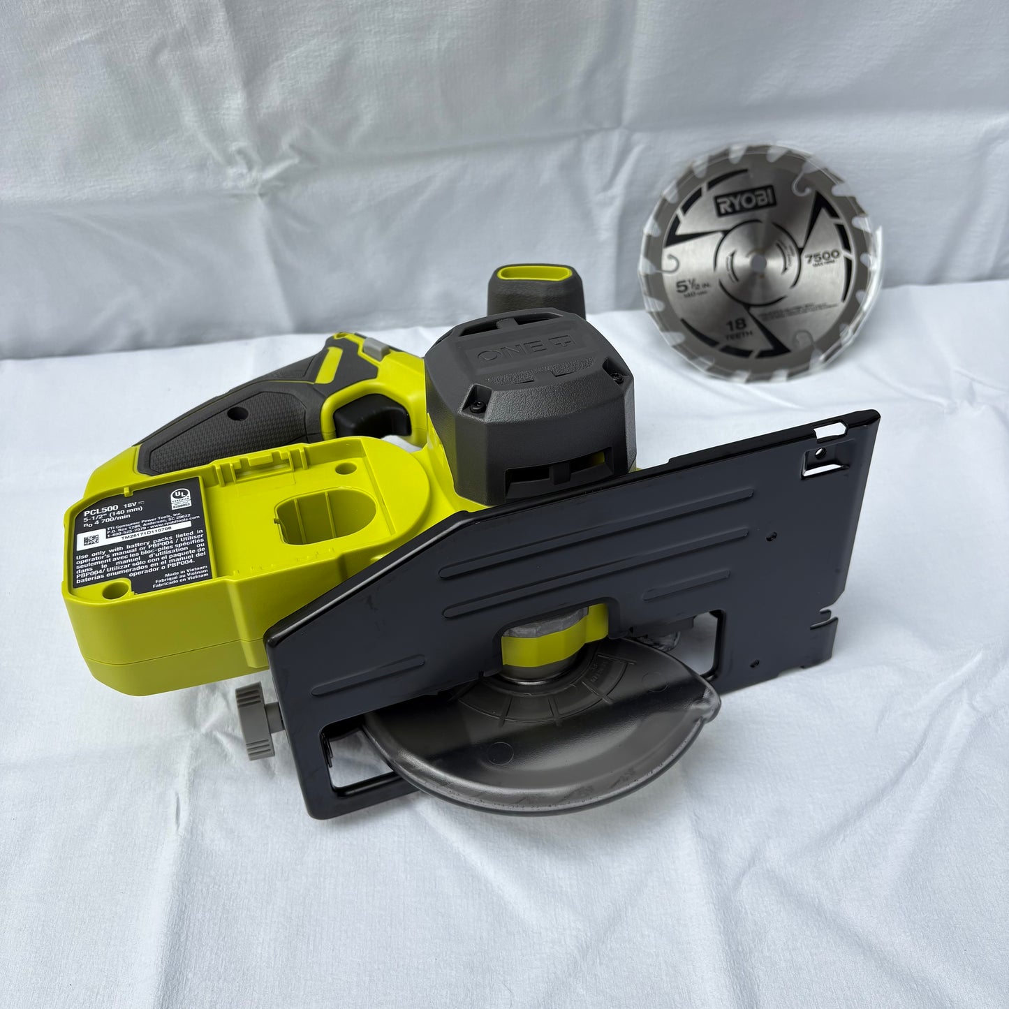 RYOBI
ONE+ 18V Cordless 5 1/2 in. Circular Saw (Tool Only)